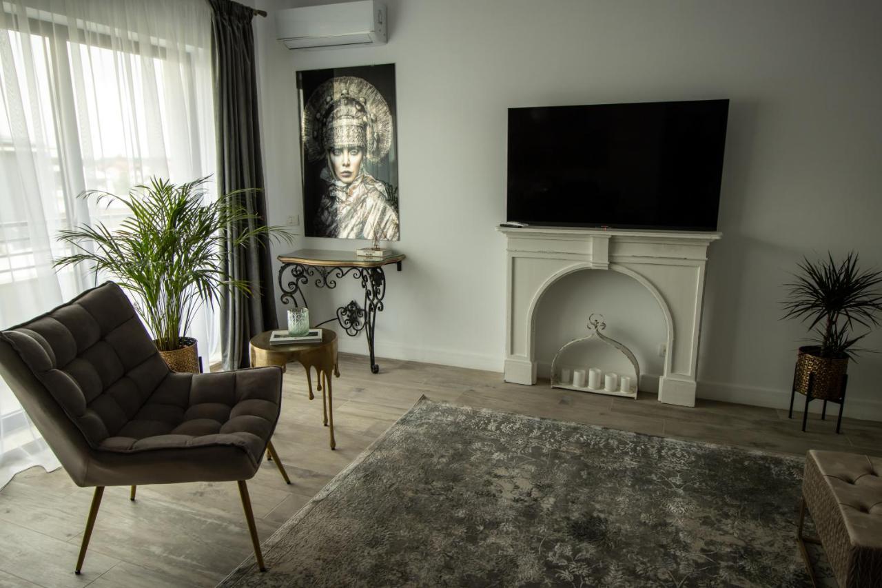 The Clock Apartment Voluntari Bagian luar foto