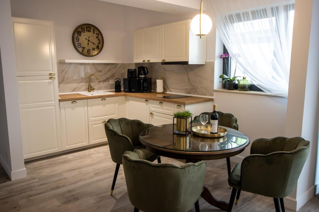 The Clock Apartment Voluntari Bagian luar foto