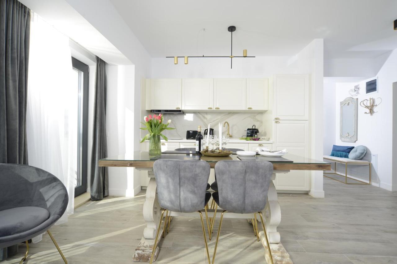 The Clock Apartment Voluntari Bagian luar foto