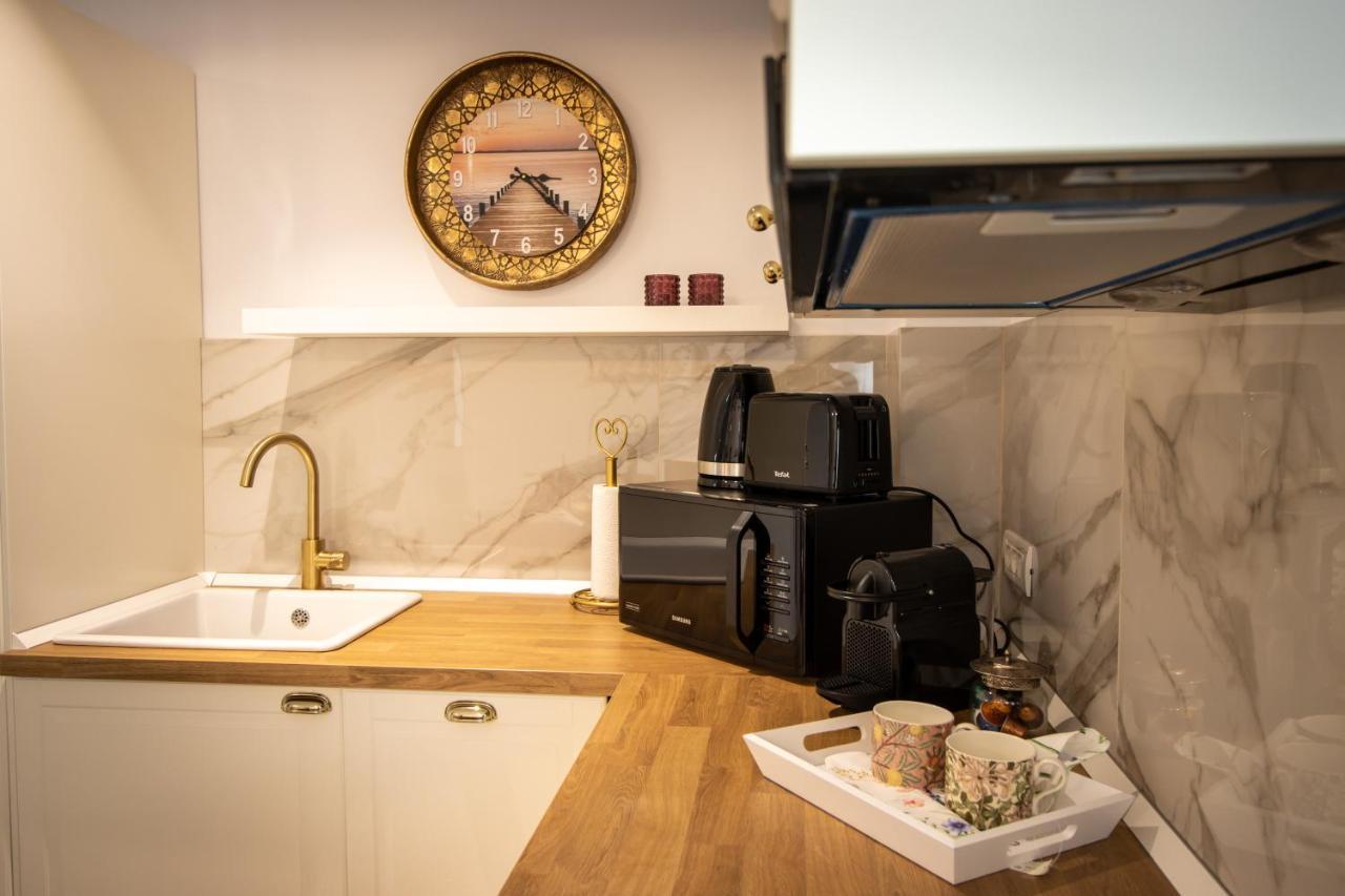 The Clock Apartment Voluntari Bagian luar foto