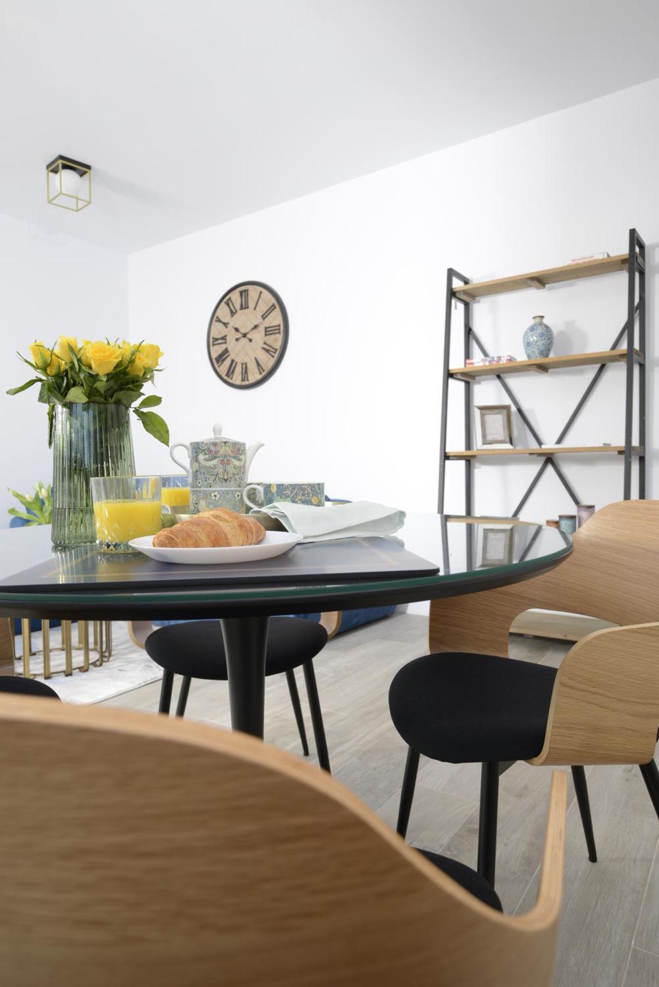 The Clock Apartment Voluntari Bagian luar foto